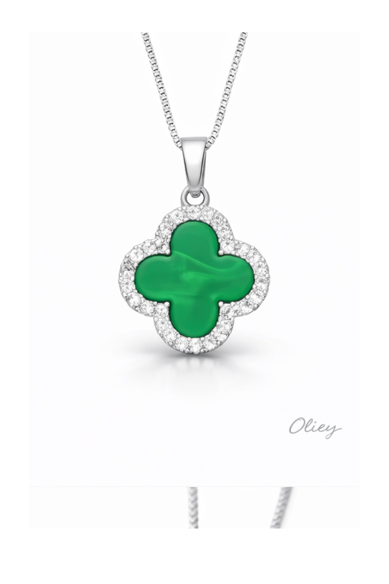 Green Four-Leaf Clover Pendant Necklace