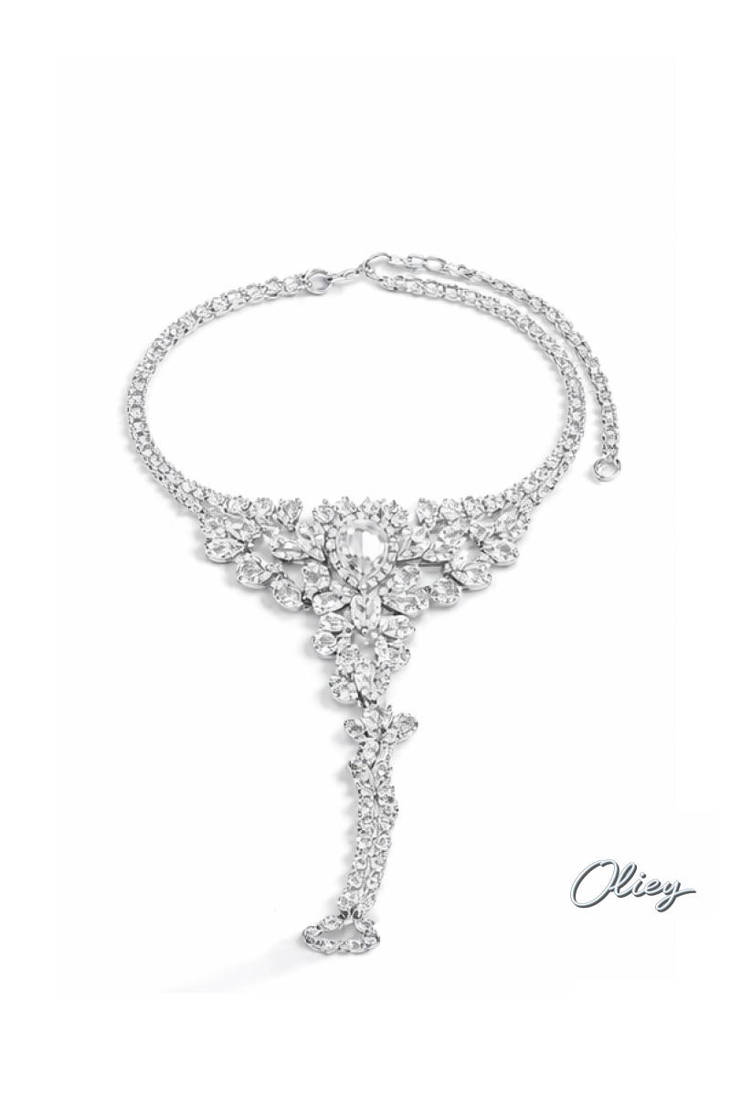 Exaggerated Fashion Anklet with Zirconia Rhinestones