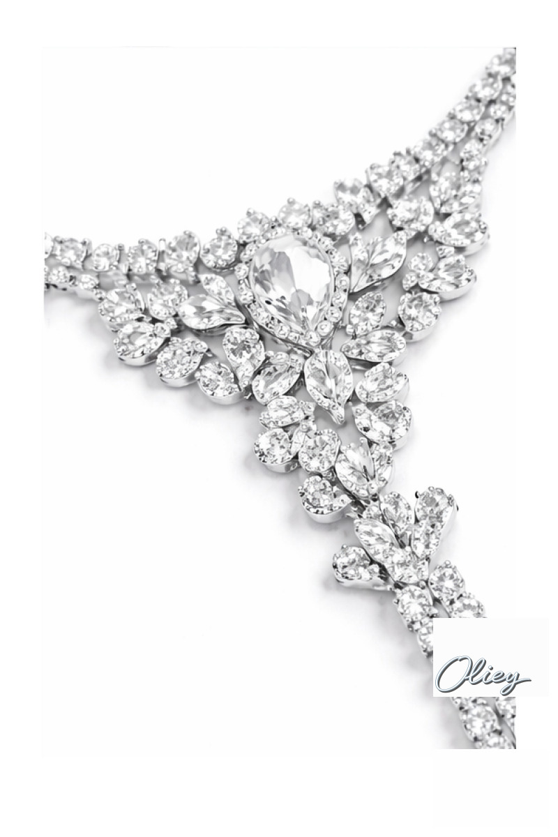 Exaggerated Fashion Anklet with Zirconia Rhinestones