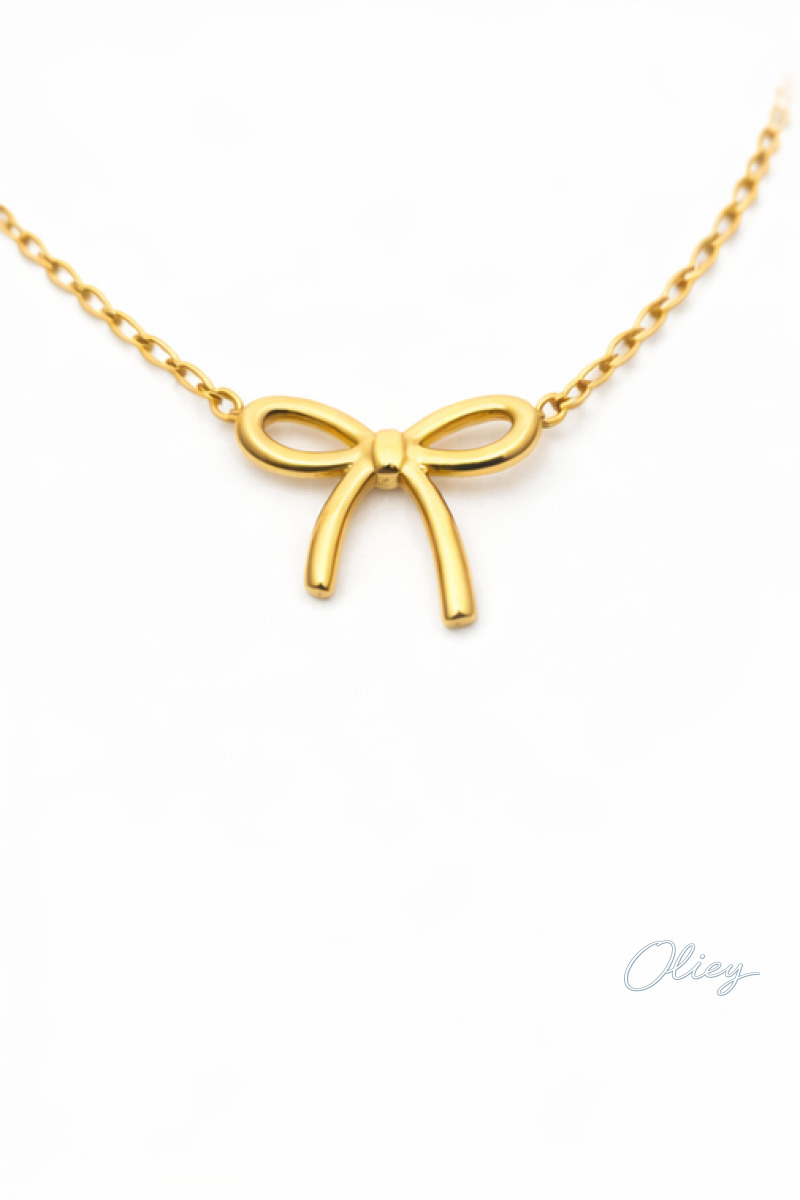 Lucky Bow Necklace in gold plated